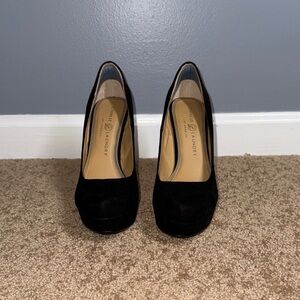 Chinese Laundry Classic Black Heels